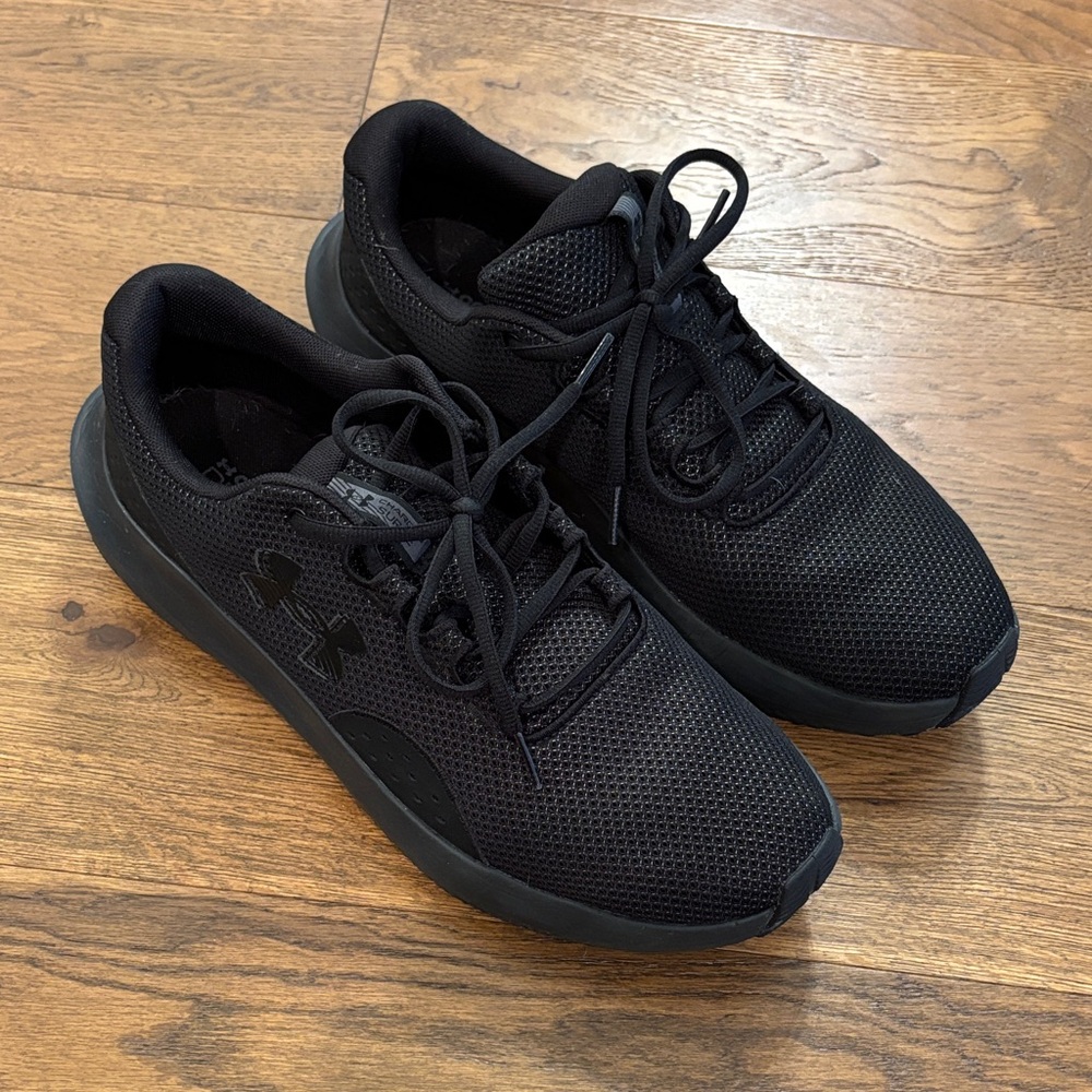 Under Armour Black Low-Top Mesh Running Shoes